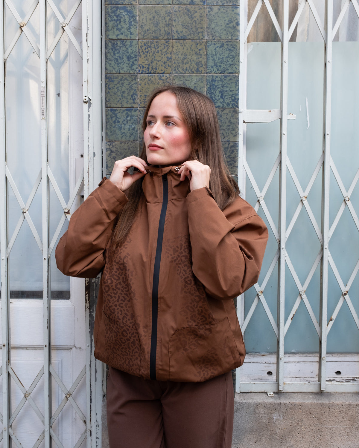Veste de Pluie Réactive à l'Eau - Brune